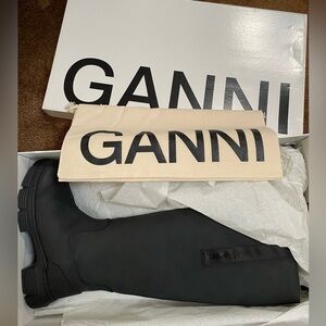 Ganni Black Boot, New in box. Size 37